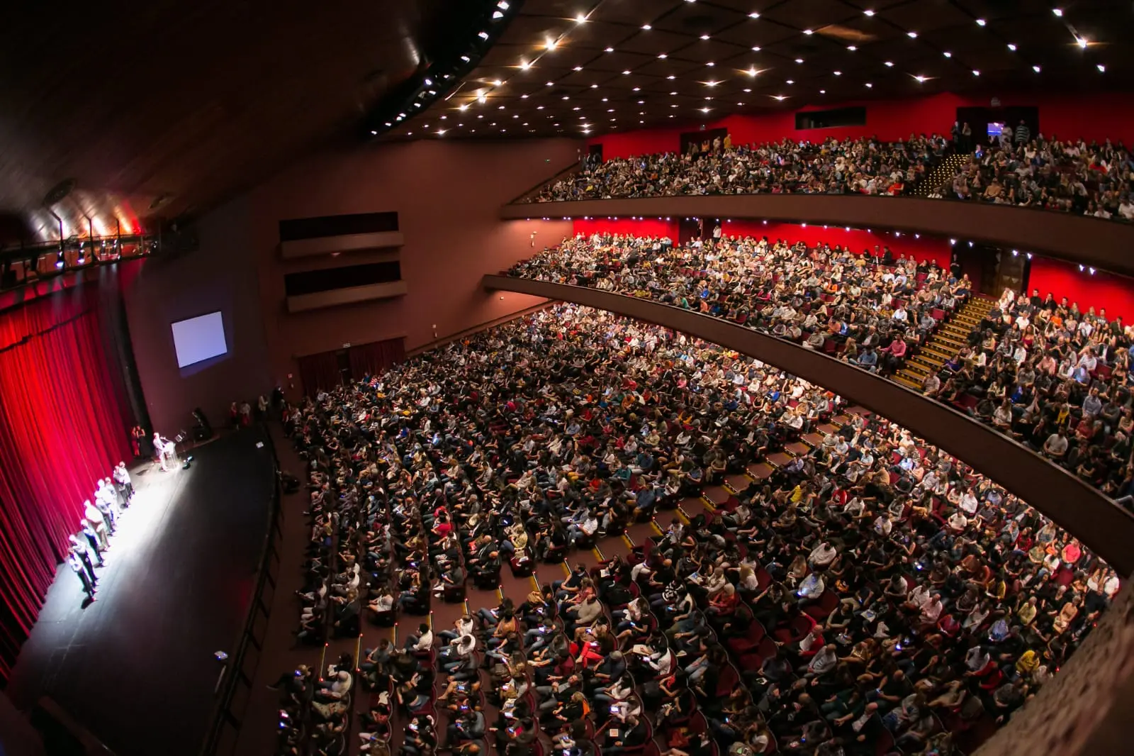 CONEBRA 2026 em Goiânia maior congresso gratuito de empreendedorismo do Brasil abre inscrições para 40 palestras e networking com IA