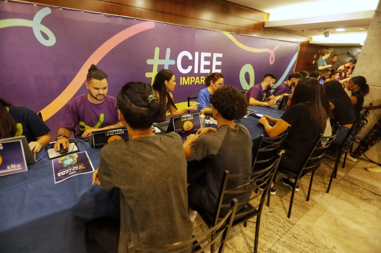 Goiás abre mais de mil vagas de estágio e início de ano registra alta histórica nas oportunidades