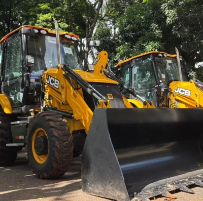 Goiás entrega 26 máquinas a 23 municípios e injeta R$ 8,5 milhões no campo