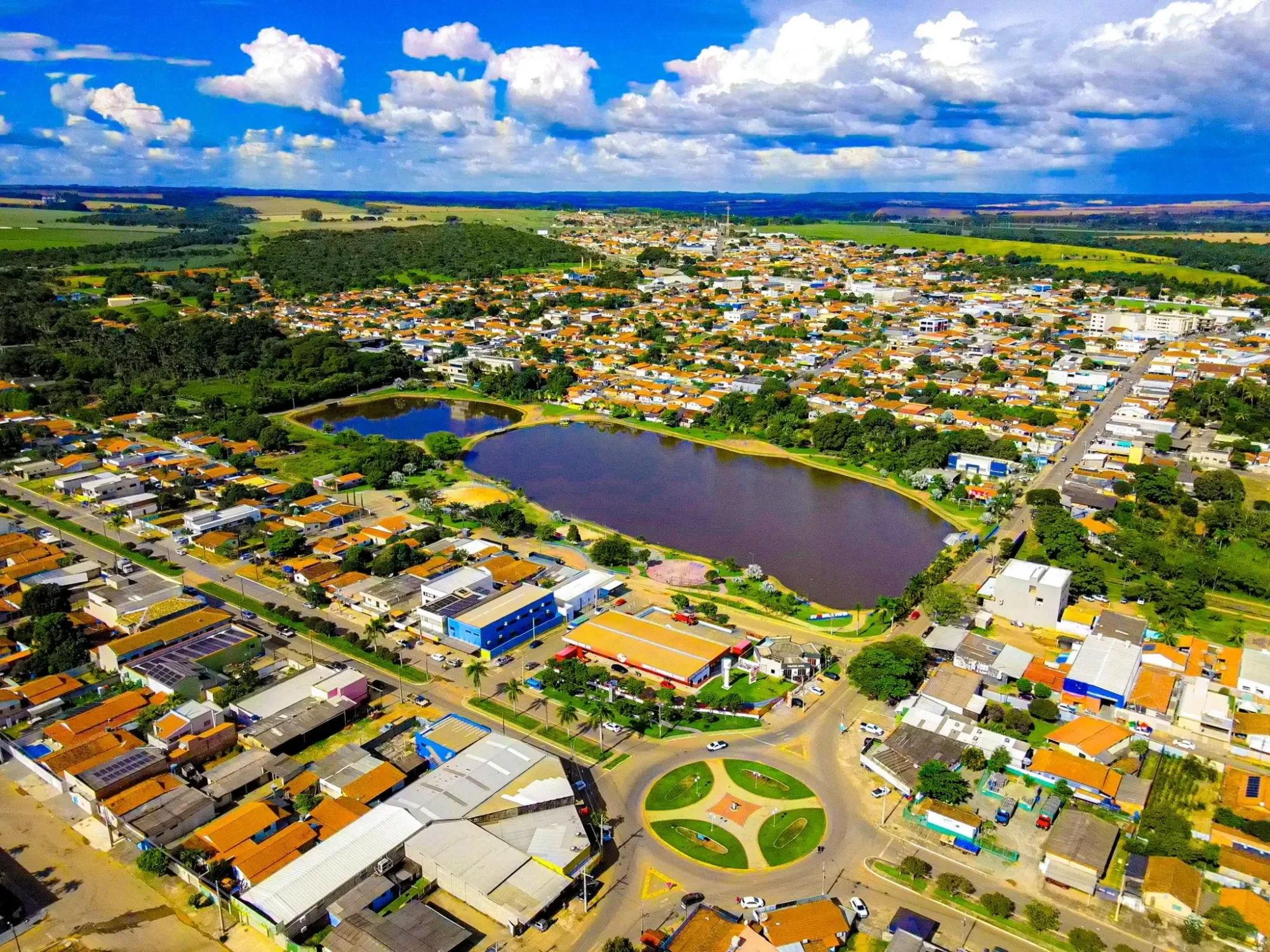 Prefeitura de Bela Vista de Goiás abre processo seletivo na Saúde com salários de até R$ 7.789