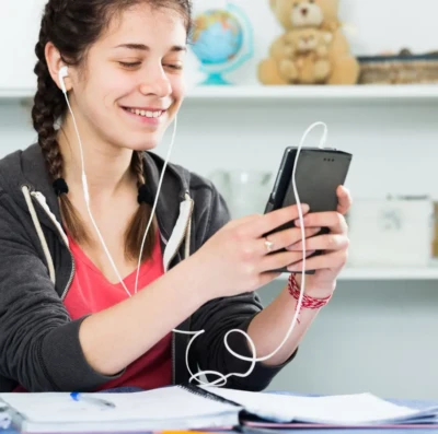 Brasil ganha aplicativos MEC Livros e MEC Idiomas; acesso é gratuito