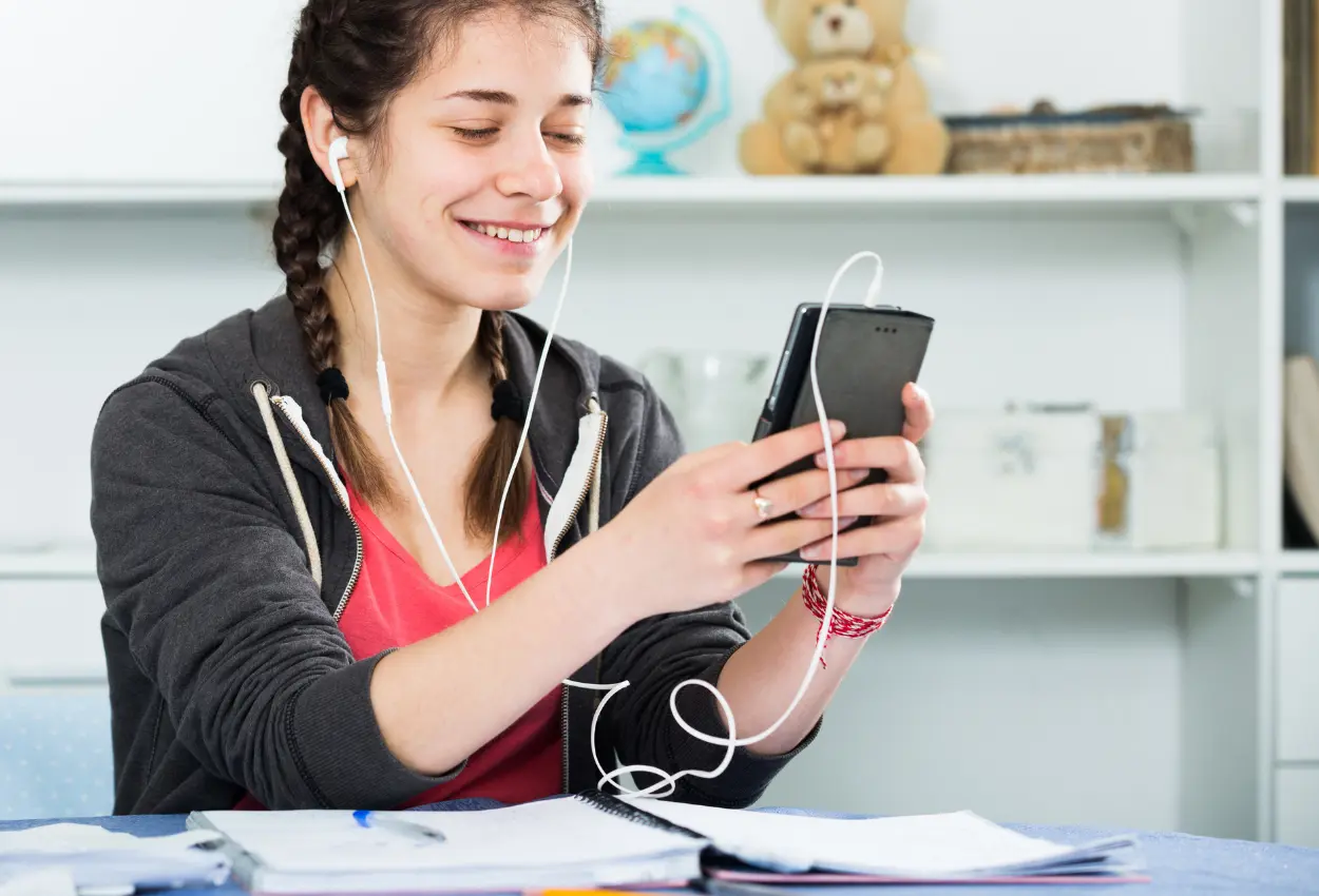 Brasil ganha aplicativos MEC Livros e MEC Idiomas; acesso é gratuito