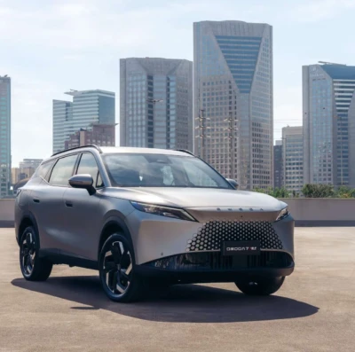 Carros elétricos e híbridos ganham força em Goiás com economia e design inovador