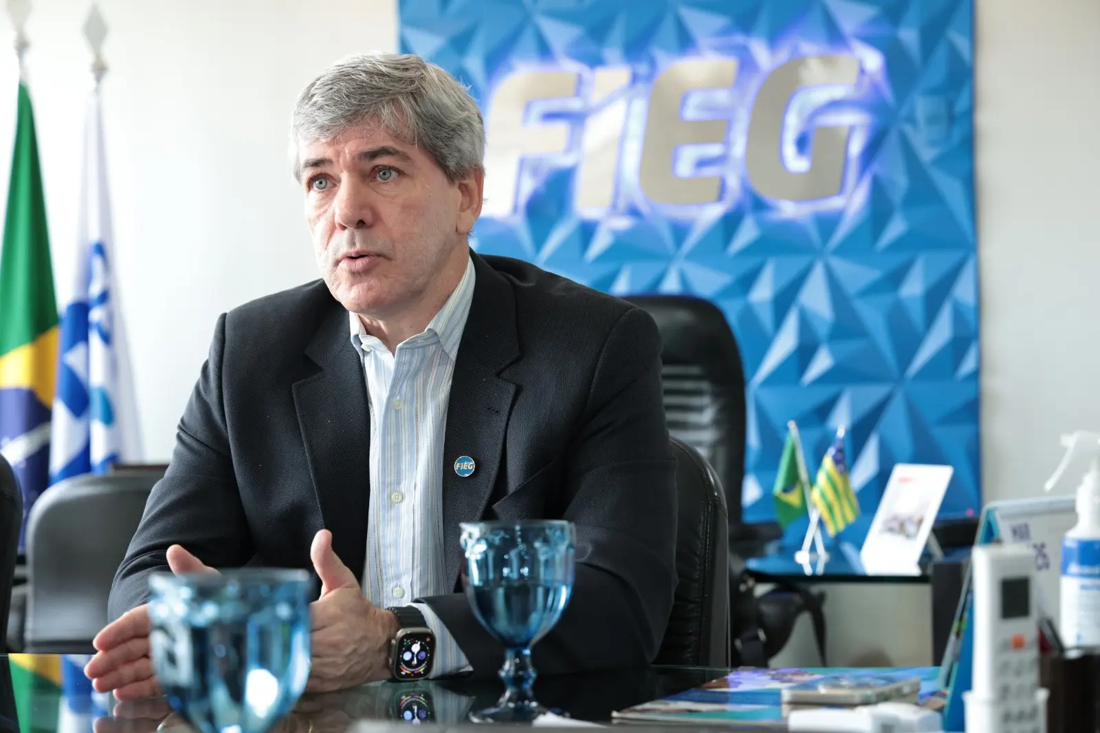 Fieg reage a proposta de reduzir jornada de trabalho