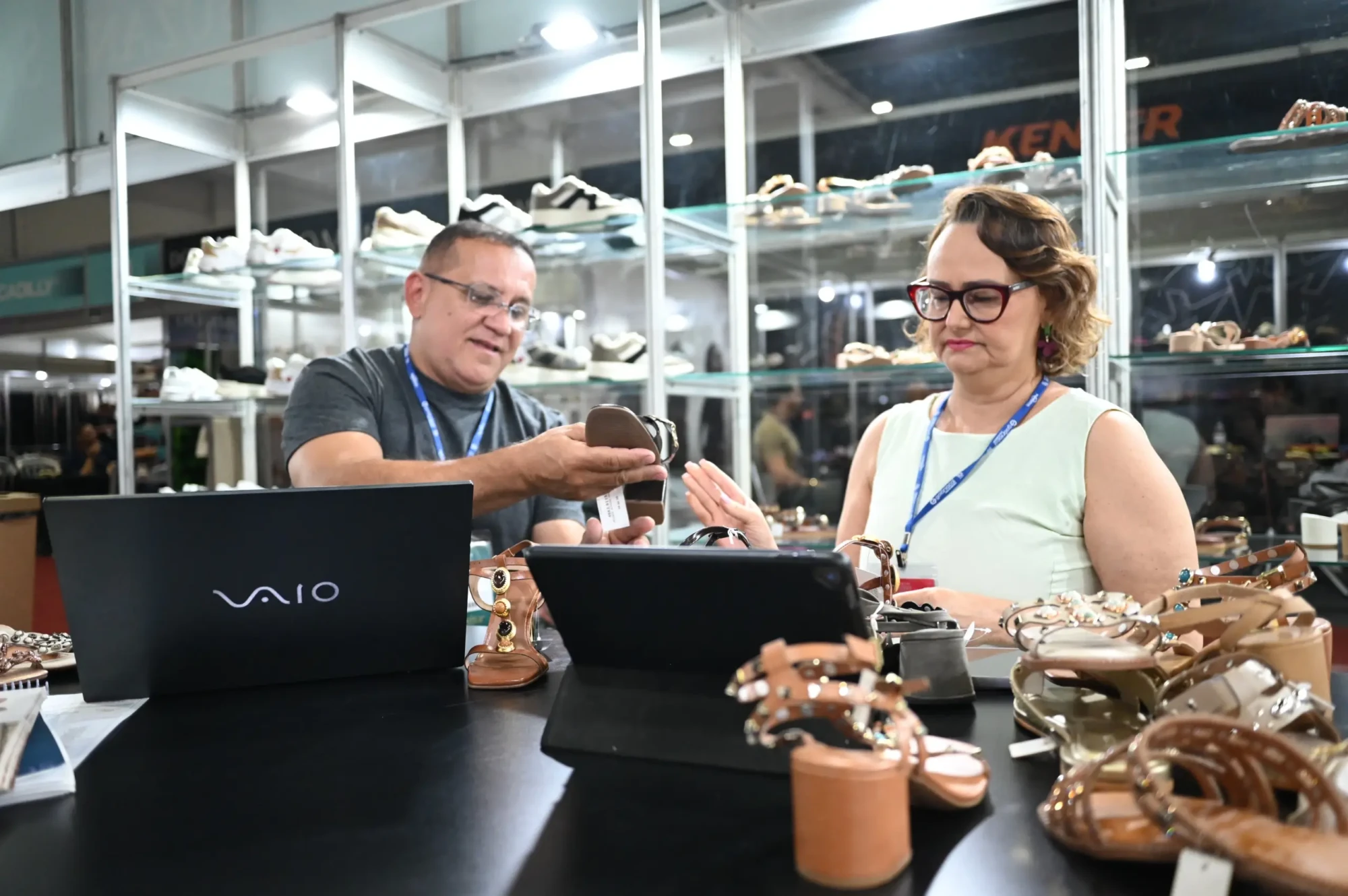 Goiás bate recorde de abertura de empresas em março de 2026