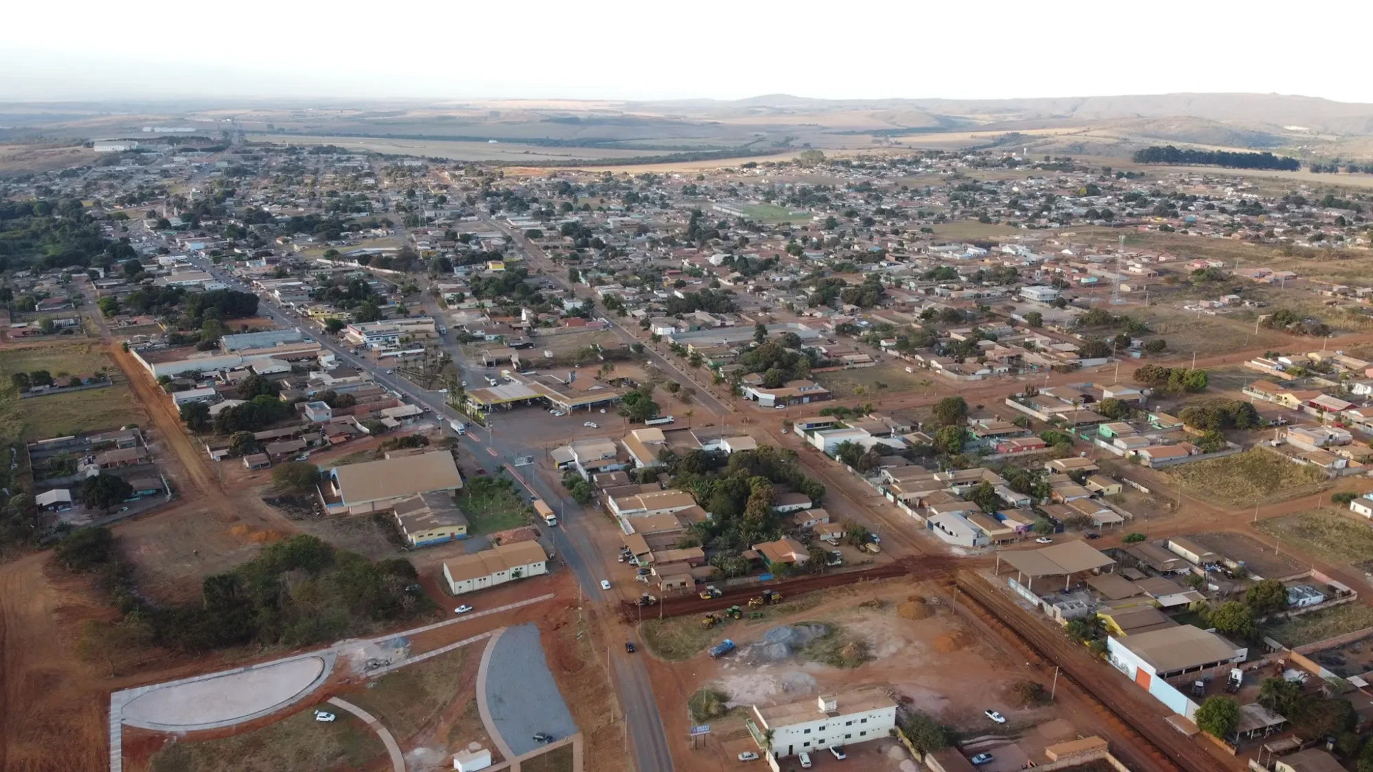 Prefeitura de São João d'Aliança abre processo seletivo com salário de até R$ 4.312,50