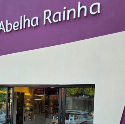 Abelha Rainha muda estratégia e aposta no autocuidado acessível para crescer no Brasil