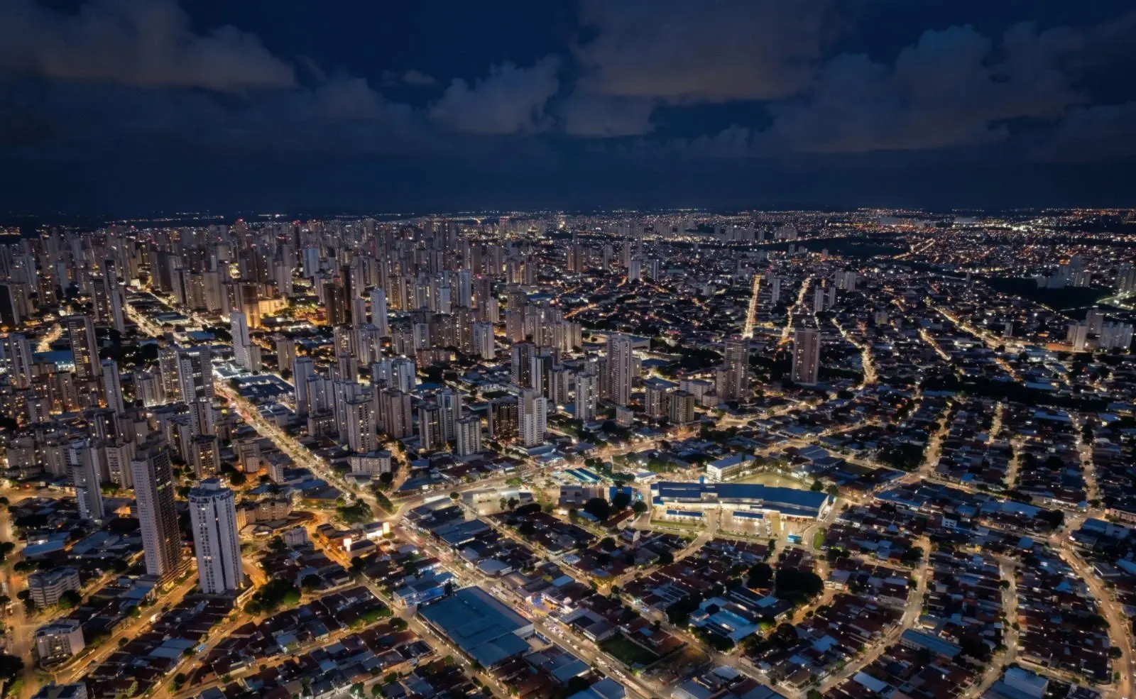 Megaempreendimento no Setor Bueno aposta em conceito de “cidade vertical” e mira valorização imobiliária em Goiânia