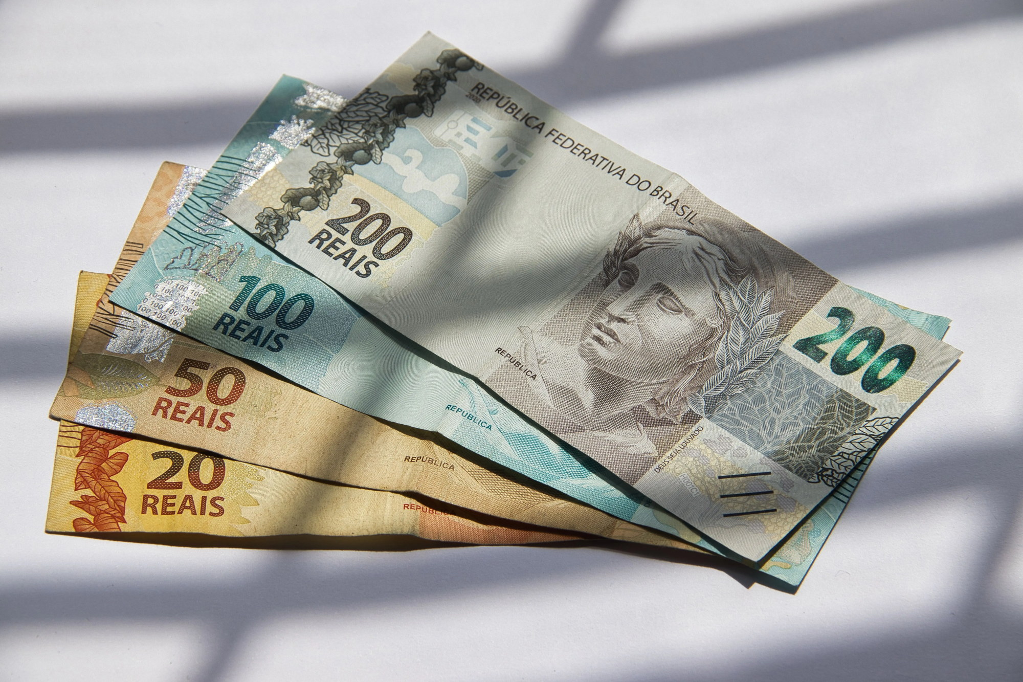 Salário digno em Goiás varia e chega a R$ 2,9 mil no Sul Goiano